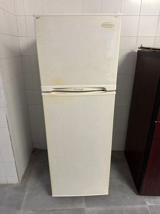 Nevera Daewoo usada