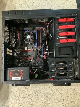 Caja PC + Componentes

