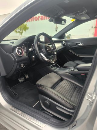 Mercedes-Benz Clase CLA 2015