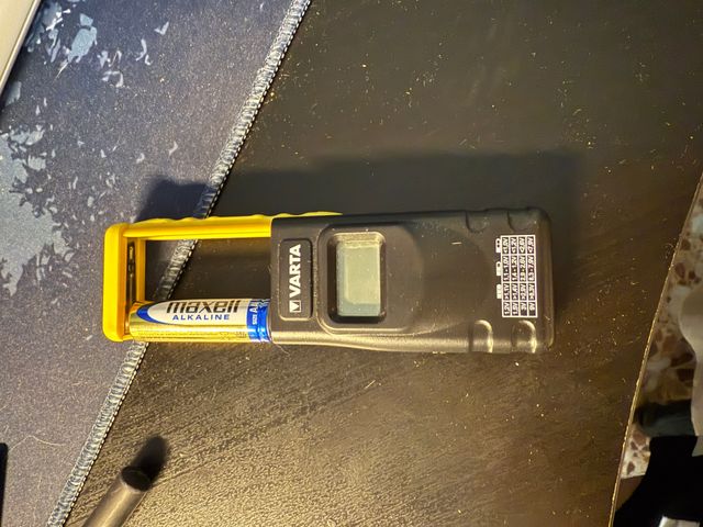 Tester Pilas Varta + pilas LR44