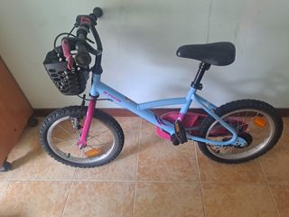 Se vende bicicleta infantil de niña