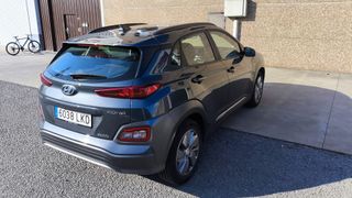 Hyundai Kona 100kW EV Klass 305km