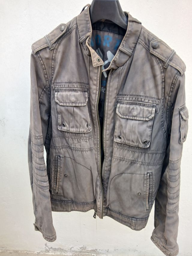 Blusão Cinza Vintage