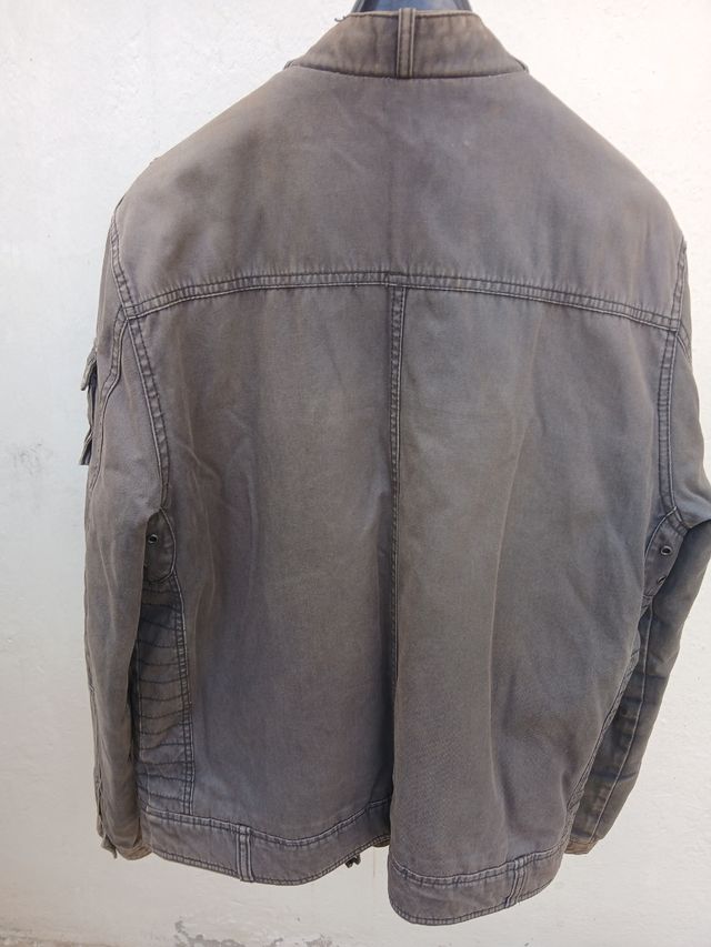 Blusão Cinza Vintage