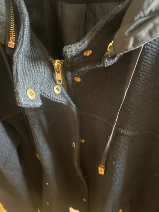 Abrigo de Zara negro con capucha