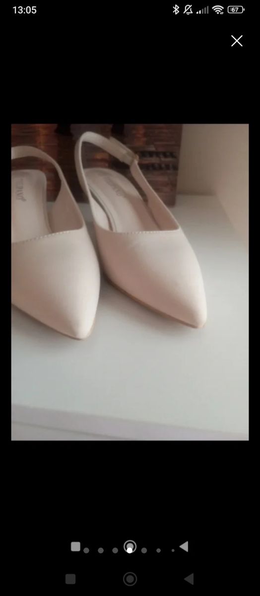 Tacones beige destalonados
