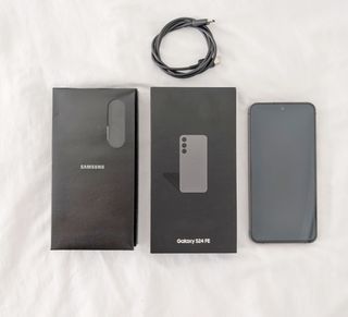 Samsung Galaxy S24 FE - Negro