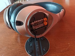 Auriculares Beats Executive - CANCELACION ACTIVA