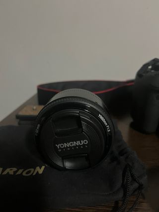 Canon EOS 700D - Cámara réflex