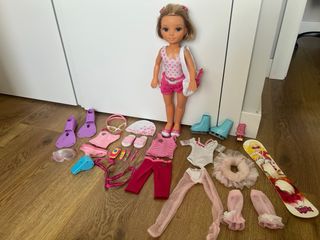 Muñeca Nancy deportes variados
