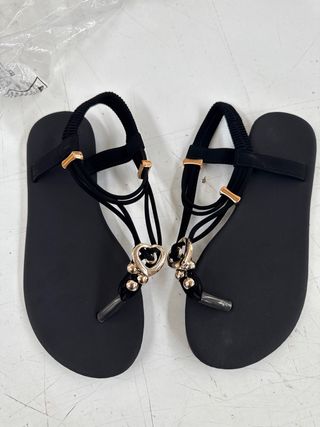 Sandalias planas negras mujer
