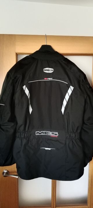 Chaqueta moto talla XXL. 
Marca MBS RaceUp