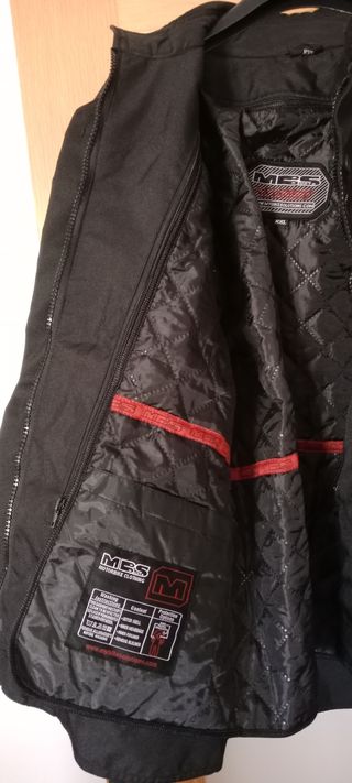 Chaqueta moto talla XXL. 
Marca MBS RaceUp