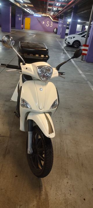 Piaggio Liberty 125 de reparto