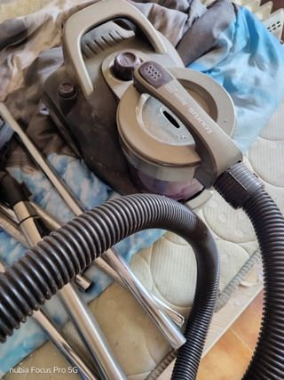 Aspiradora Taurus Vitae 2000