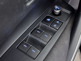 Toyota Corolla 1.8 125H ACTIVE TECH E-CVT SEDAN