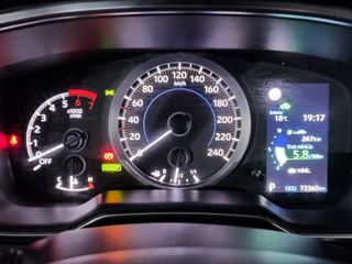 Toyota Corolla 1.8 125H ACTIVE TECH E-CVT SEDAN