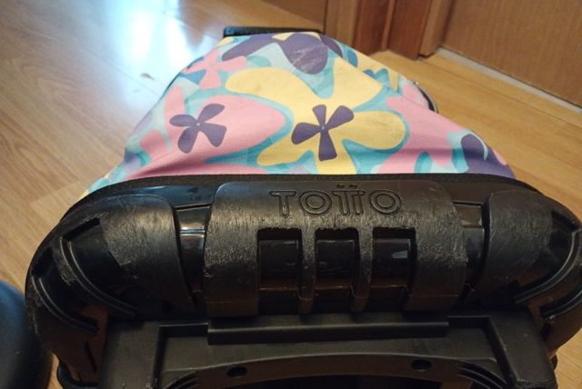 Mochila Totto con ruedas.
Como nueva.
