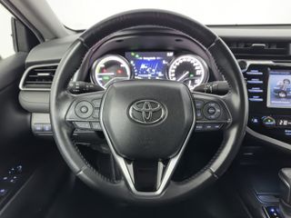 Toyota Camry 2.5 220H Business