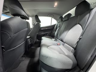 Toyota Camry 2.5 220H Business