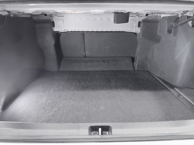 Toyota Camry 2.5 220H Business