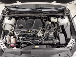 Toyota Camry 2.5 220H Business