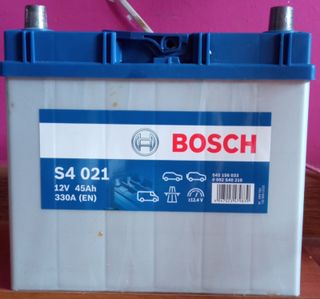 Batería Bosch S4 021 - 12V 45Ah