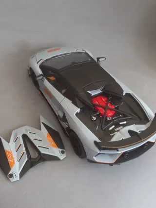1/18 Lamborghini Aventador SVJ NUEVO