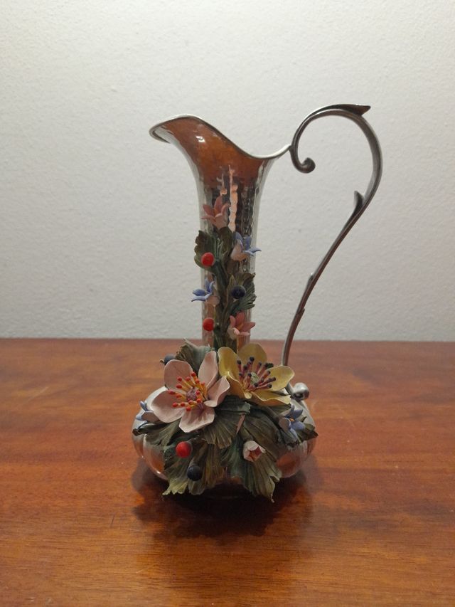 Brocca in Peltro 95% e ceramica Capodimonte