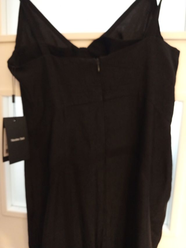 Vestido Massimo Dutti negro largo. De fiesta