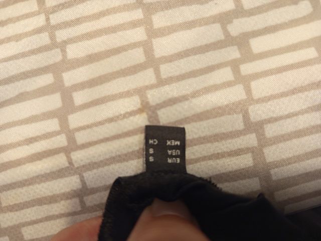 Vestido Massimo Dutti negro largo. De fiesta