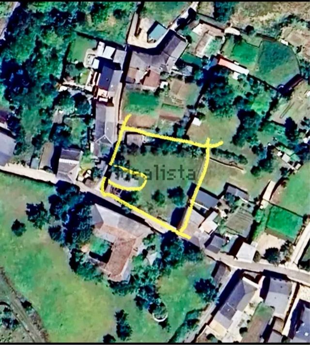 Terreno urbano en Salas de los Barrios. Ponferrada