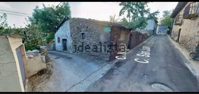 Terreno urbano en Salas de los Barrios. Ponferrada