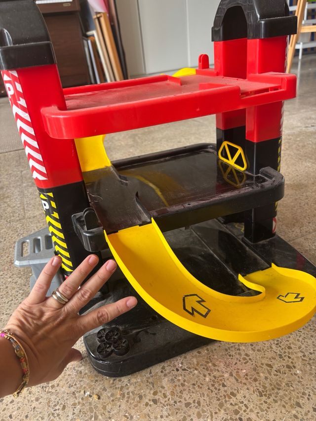 Parking coches juguete
