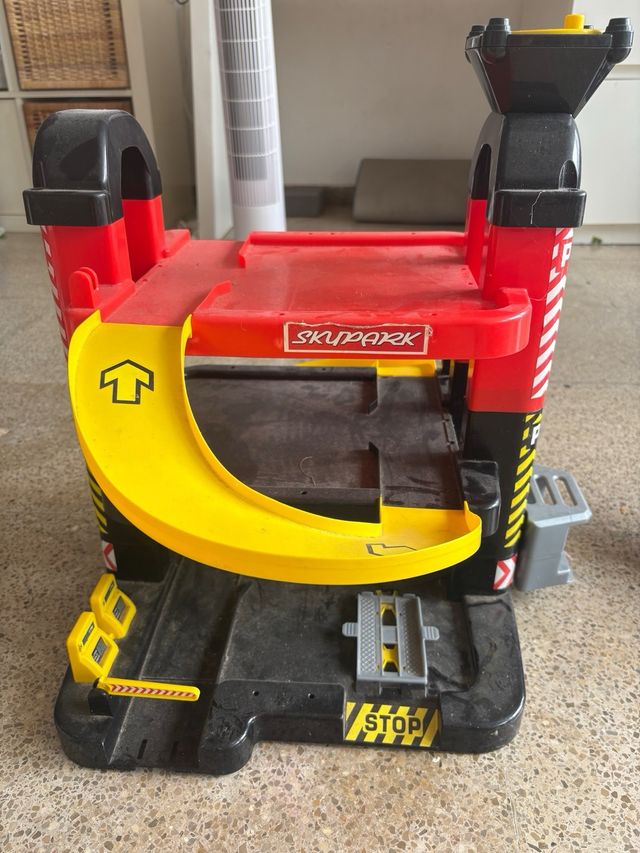 Parking coches juguete