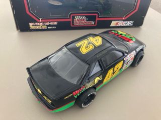 Coche Nascar Bobby Hillin #42 Mello Yello