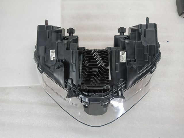 Faro LED BMW C04