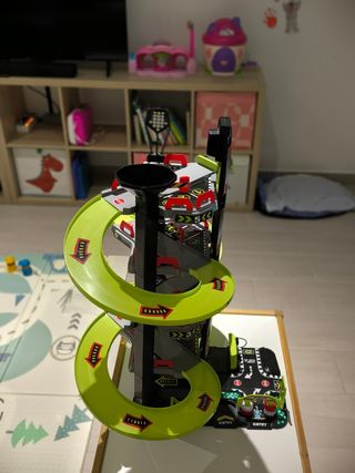 Torre aparcamiento coches