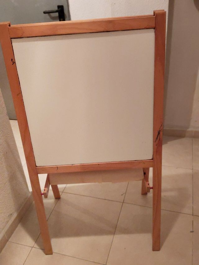 Pizarra infantil de madera