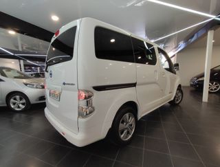 Nissan e-NV200 EVALIA 5 40 kWhs Navegador