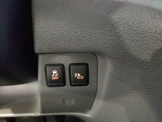 Nissan e-NV200 EVALIA 5 40 kWhs Navegador