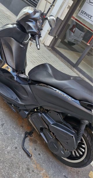 Piaggio Beverly 300 police