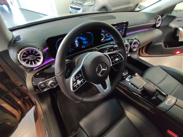 MERCEDES-BENZ CLA CLA 200 D DCT Shooting Brake