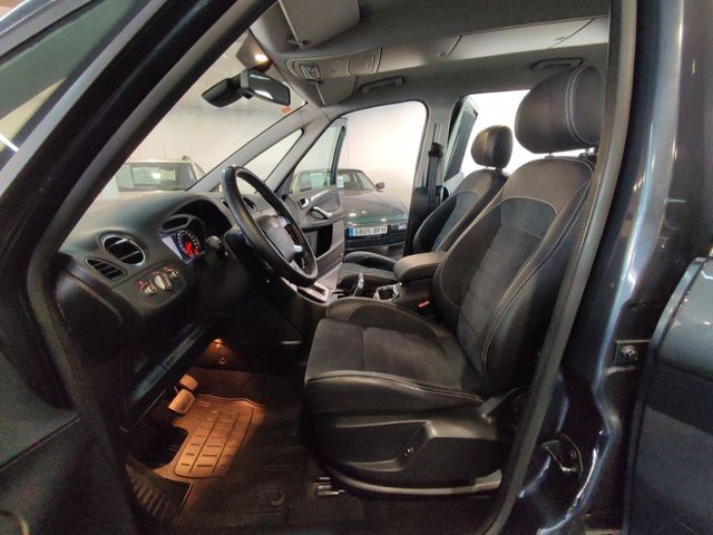 FORD Galaxy 2.0 SCTi 203cv Titanium Powershift