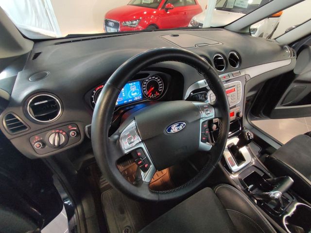 FORD Galaxy 2.0 SCTi 203cv Titanium Powershift