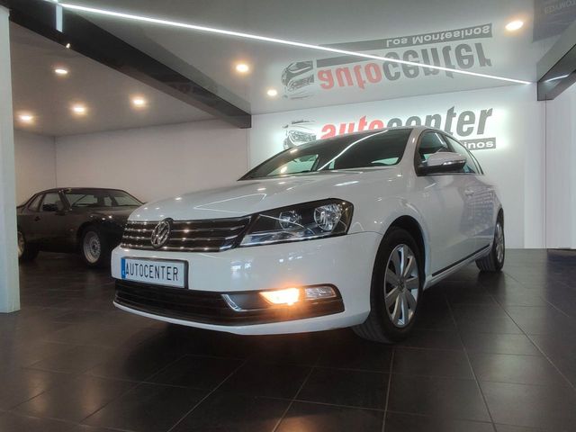 VOLKSWAGEN Passat 1.6 TDI 105cv Business Bluemotion