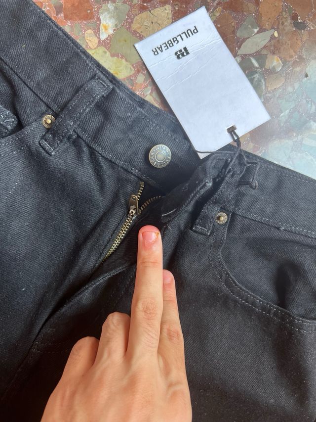 Pantalón corto negro