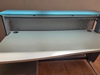 Mostrador de metal y cristal