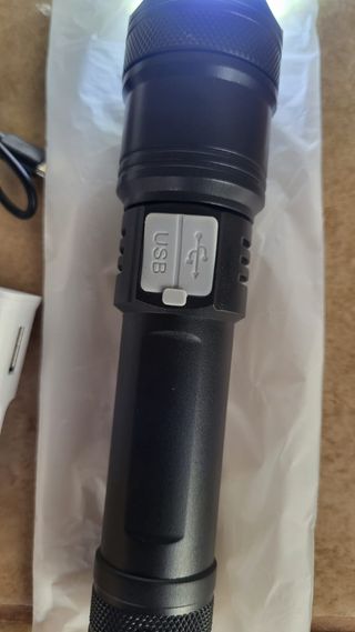 Linterna pantalla LED alta potencia - NUEVA
