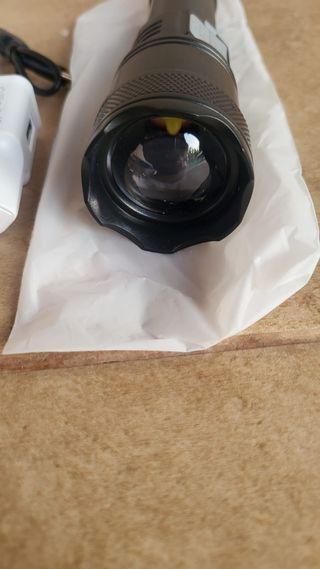 Linterna pantalla LED alta potencia - NUEVA